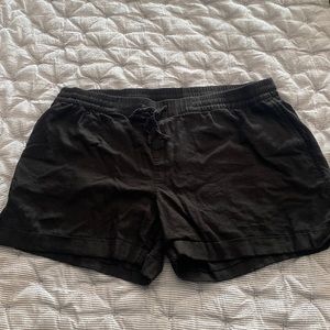 Old Navy black linen shorts